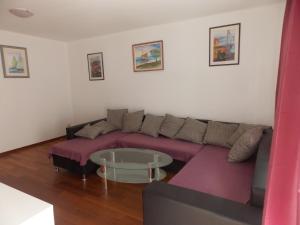 Apartments with WiFi Split - 13154