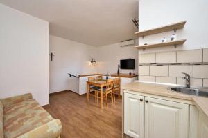 Seaside holiday house Bibinje, Zadar - 13157