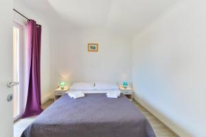 Apartments by the sea Nin, Zadar - 13172