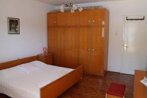 Apartments by the sea Vis - 13169