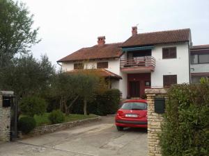 Apartments with a parking space Murine, Umag - 13302