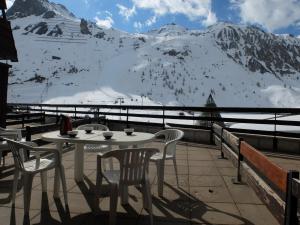 Studio ski aux pieds, balcon, animaux admis - FR-1-502-458