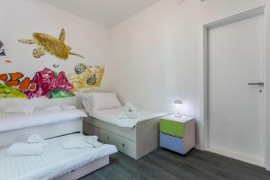 Luxury villa with a swimming pool Split - 13408