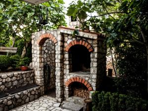 Apartments with a parking space Jadranovo, Crikvenica - 13417 