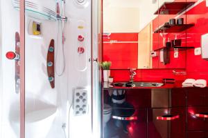 Apartments and rooms with a swimming pool Sumartin, Brac - 13483