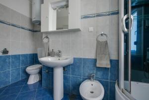 Apartments by the sea Pula - 13502