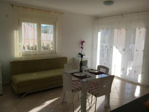 Apartments by the sea Razanj, Rogoznica - 13507