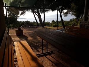 Secluded house with a parking space Cove Borova, Hvar - 13526