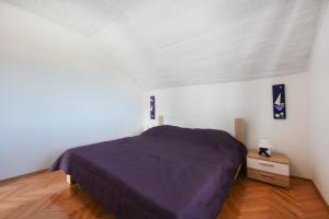 Apartments with a parking space Zadar - 13534