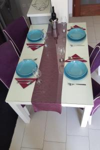 Apartments with a parking space Podstrana, Split - 13555