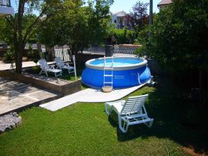 Family friendly apartments with a swimming pool Jadranovo, Crikvenica - 13593 