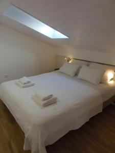 Apartments with a parking space Novi Vinodolski - 13597