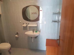 Apartments with parking space Nin, Zadar - 13594