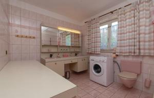 Apartments by the sea Zrnovska Banja, Korcula - 13636