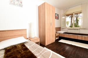 Apartments with a swimming pool Kastav, Opatija - 13638