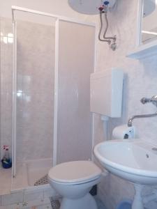 Apartments with WiFi Trpanj, Peljesac - 13664