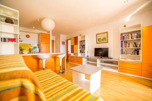 One-Bedroom Apartment with Balcony and Sea View room in Apartments by the sea Bol Brac - 13665