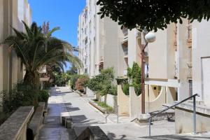 Apartments with WiFi Split - 13723