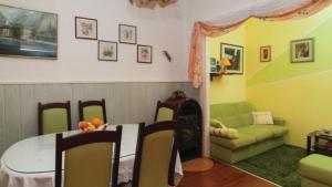 Apartments by the sea Omis - 13727