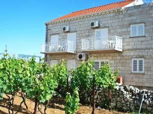 Apartments by the sea Lumbarda, Korcula - 12839