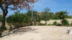 Apartment Mandre 12409c