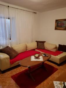 Apartments with a parking space Senj - 14578