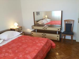 Apartments with parking space Kali, Ugljan - 14590