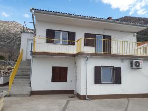 Rooms with a parking space Lukovo, Senj - 14567