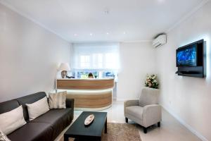 Apartments and rooms with WiFi Zagreb - 14675