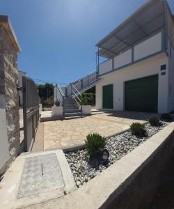 Seaside holiday house Tkon, Pasman - 14664