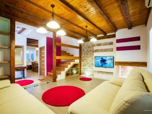 Holiday house with a swimming pool Preko, Ugljan - 14707