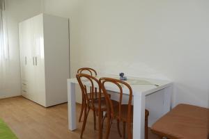 Apartments with parking space Nin, Zadar - 14733