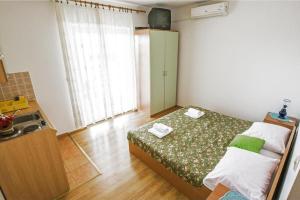 Apartments by the sea Rovanjska, Paklenica - 14732