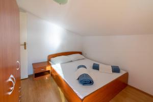 Two-Bedroom Apartment with Terrace and Sea View room in Apartments with a parking space Bibinje Zadar - 14773