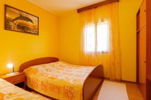 Seaside family friendly house with a swimming pool Karbuni, Korcula - 14776