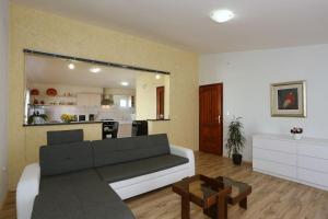 Apartments with a parking space Zadar - 14796