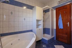 Apartments with a parking space Zadar - 14796