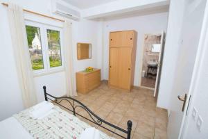 Apartment Zuljana 12058b