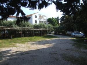 Apartments with a parking space Novalja, Pag - 13006 