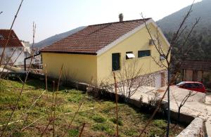 Family friendly house with a swimming pool Vinisce, Trogir - 14858