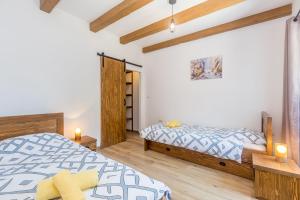 Holiday house with a parking space Risika, Krk - 14860