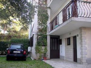 Apartments by the sea Slatine, Ciovo - 14871