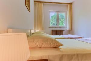 Apartments by the sea Slatine, Ciovo - 14871