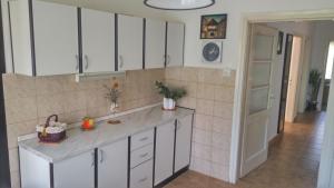 Apartments with a parking space Zagreb - 14890