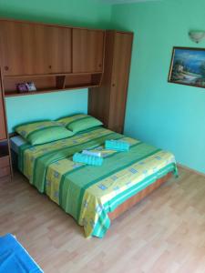 Family friendly apartments with a swimming pool Kampor, Rab - 14897