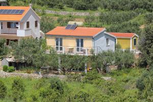 Seaside secluded apartments Cove Skozanje, Hvar - 14899