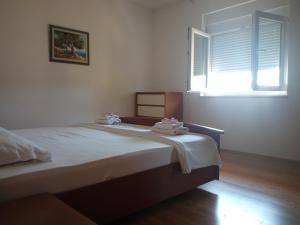 Family friendly apartments with a swimming pool Zadar - 14933