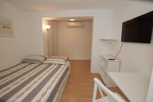 Apartments with a parking space Zadar - 14958