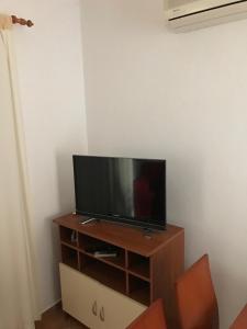 Apartments by the sea Sukosan, Zadar - 14970