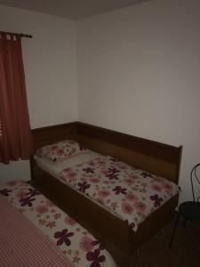 Apartments by the sea Sukosan, Zadar - 14970